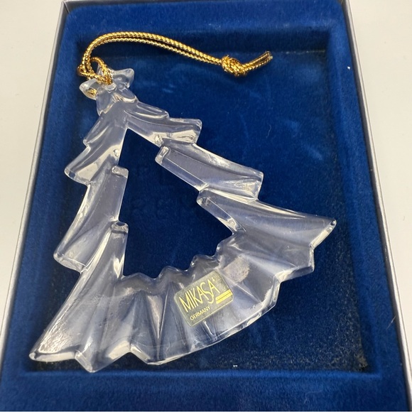 Christmas Tree Ornament Mikasa Clear Glass, Fun Find, New In Box. - Picture 2 of 4